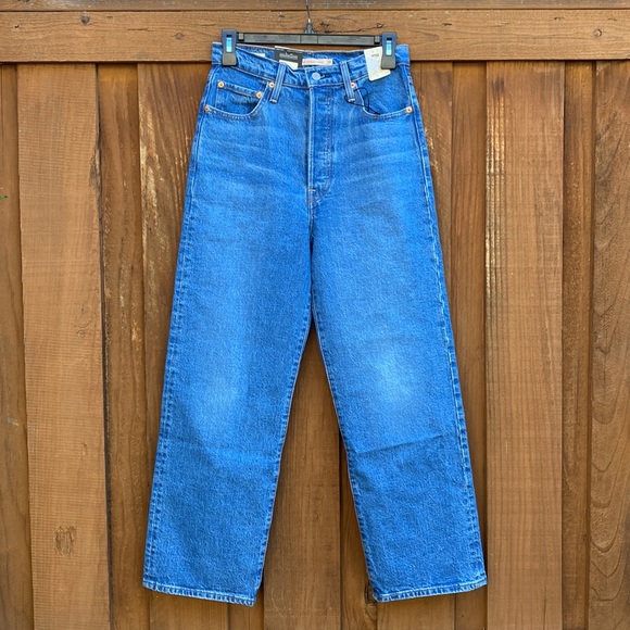 Levi’s Ribcage Straight Ankle - Picture 3 of 13